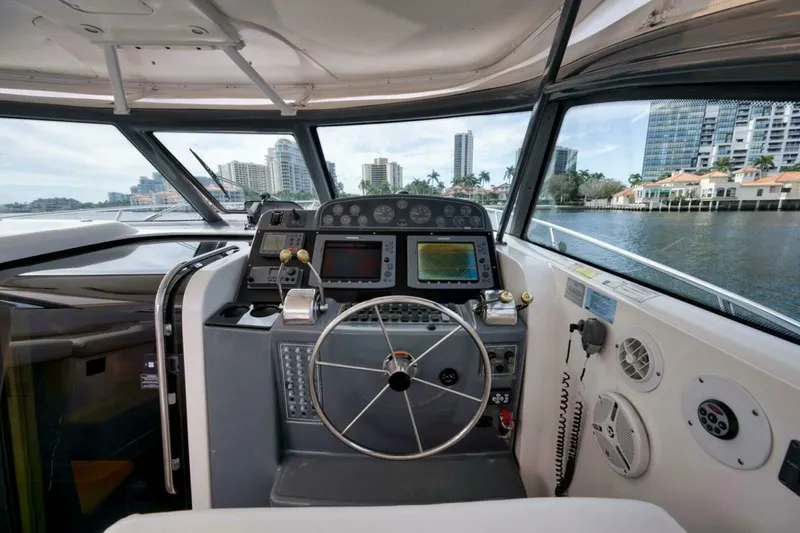 Slide: The Image of Tiara 38 Open 2004 - 4436741