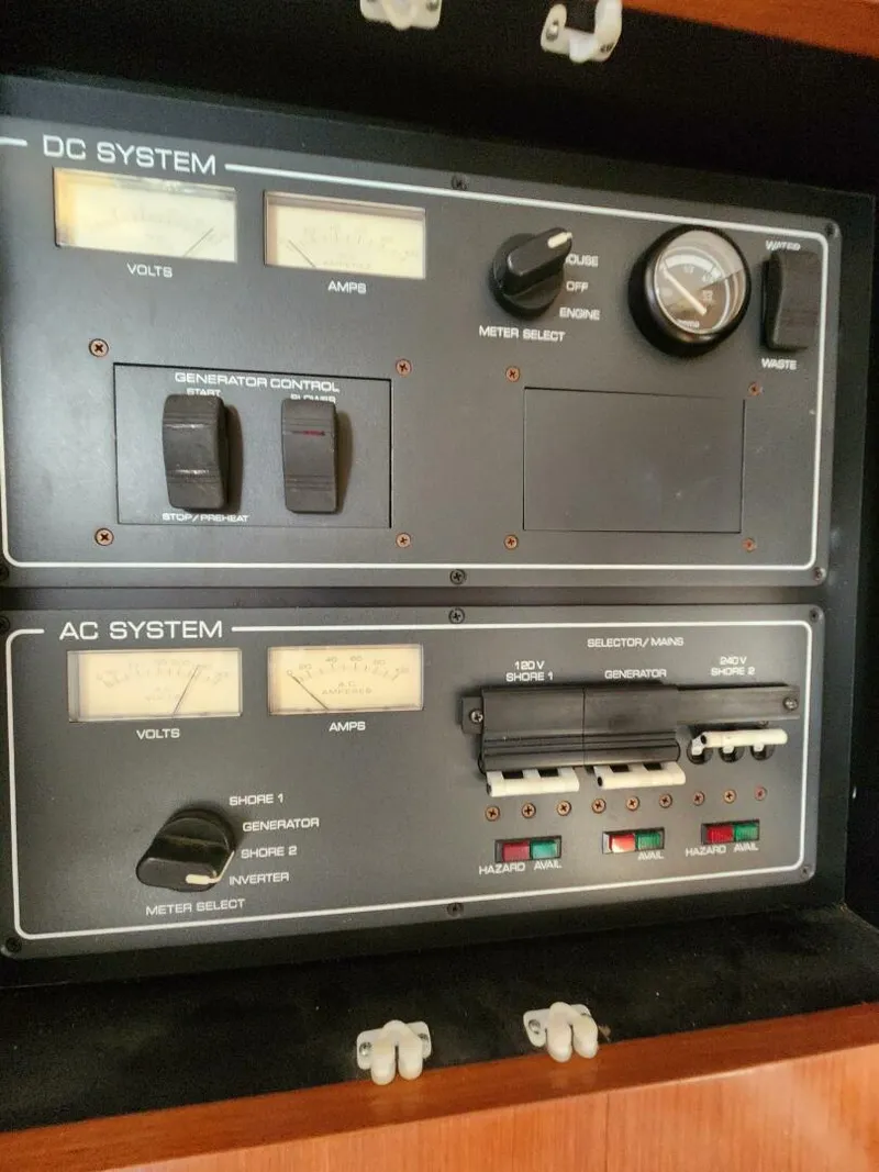 Slide: The Image of Tiara 38 Open 2004 - 4436751