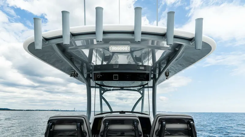 Slide: The Image of Valhalla Boatworks V33 Center Console 2025 - 4437533
