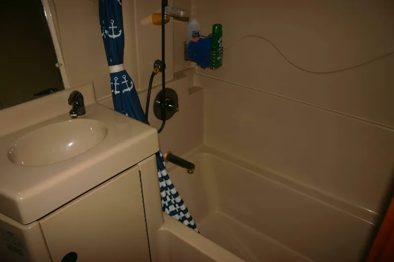 Slide: The Image of Cruisers 3750 Motor Yacht 2001 - 4437744