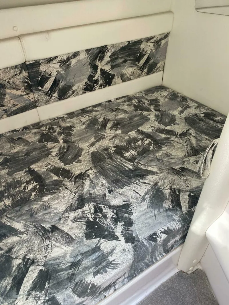 Slide: The Image of Donzi 3250 1998 - 4438697