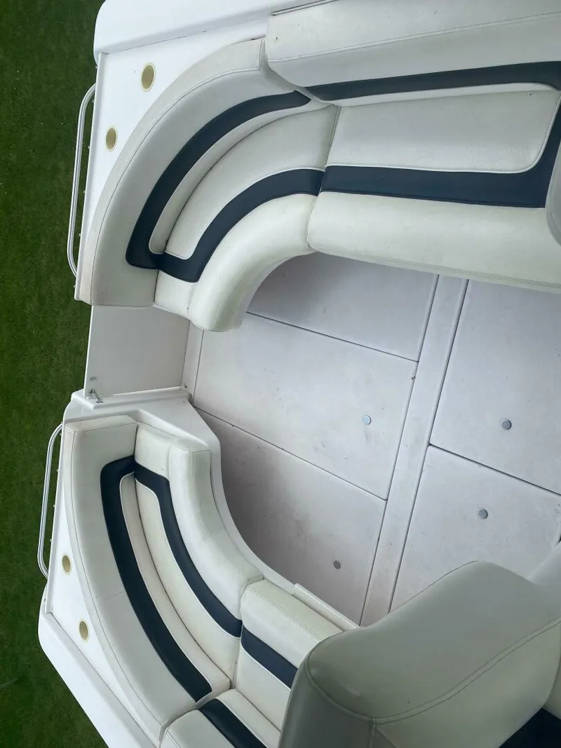 Slide: The Image of Donzi 3250 1998 - 4438709