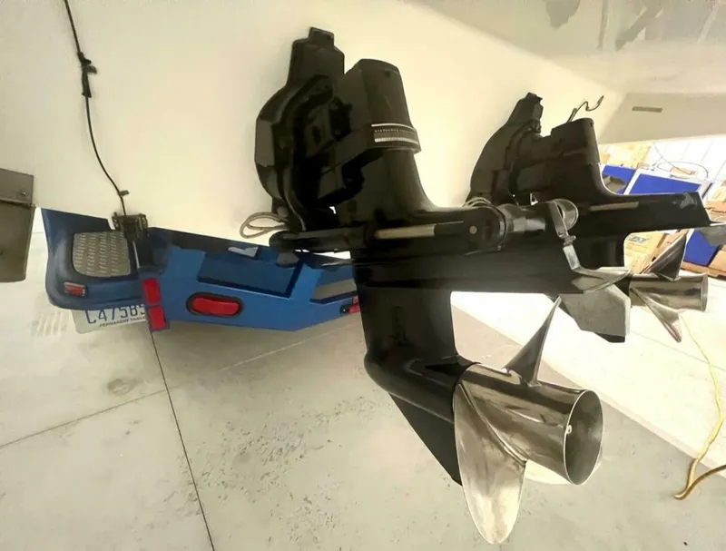 Slide: The Image of Tiara 310 Sport Cruiser 1988 - 4438889