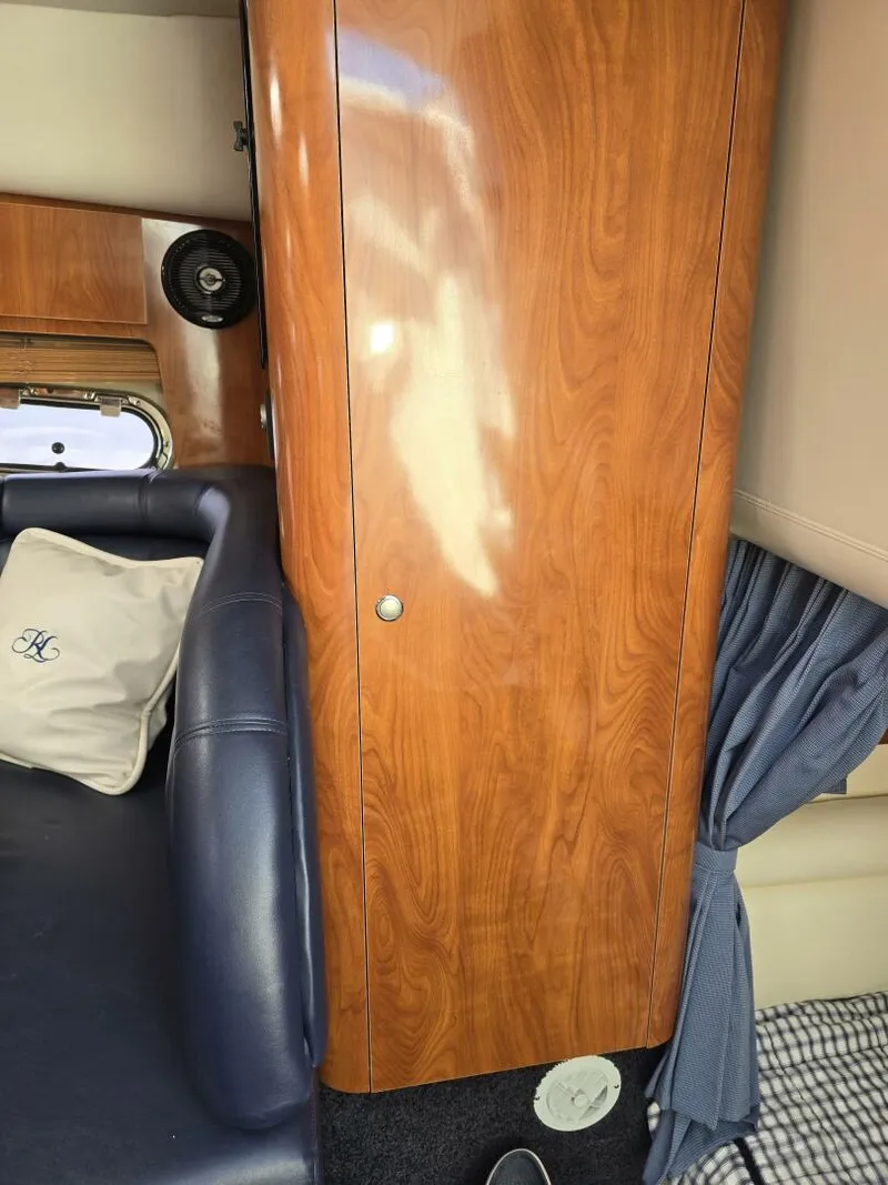 Slide: The Image of 2004 Four Winns 328 Vista - 4441128