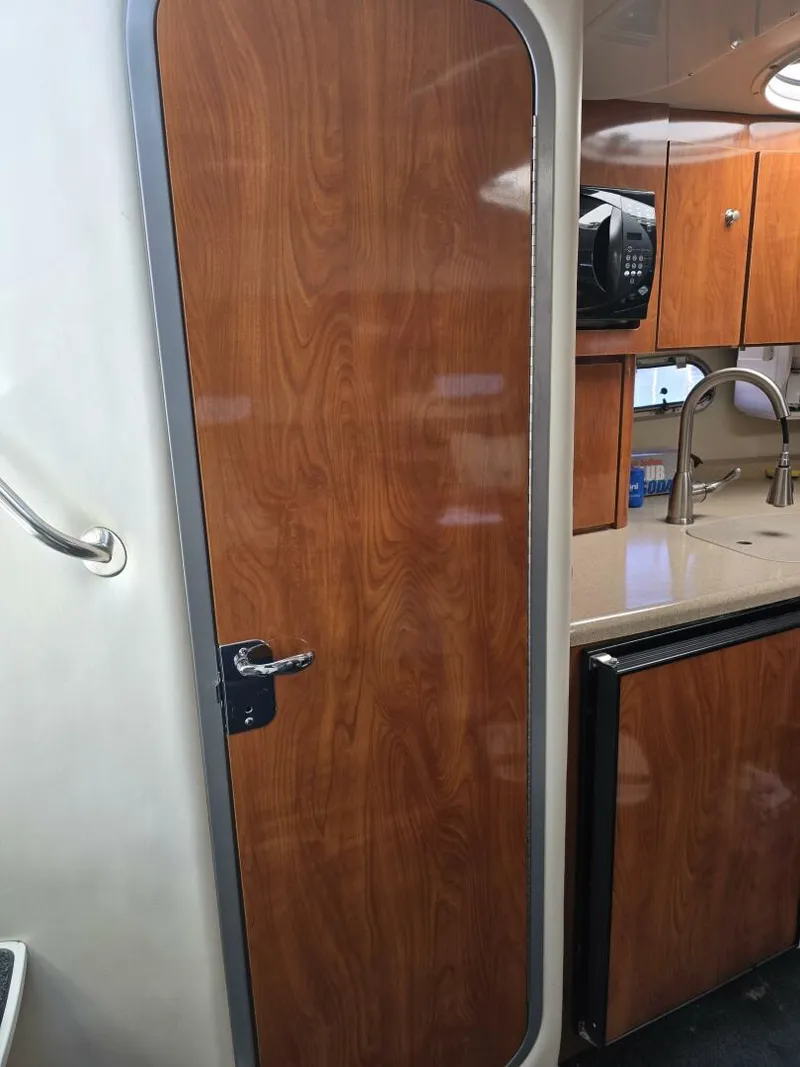 Slide: The Image of 2004 Four Winns 328 Vista - 4441129