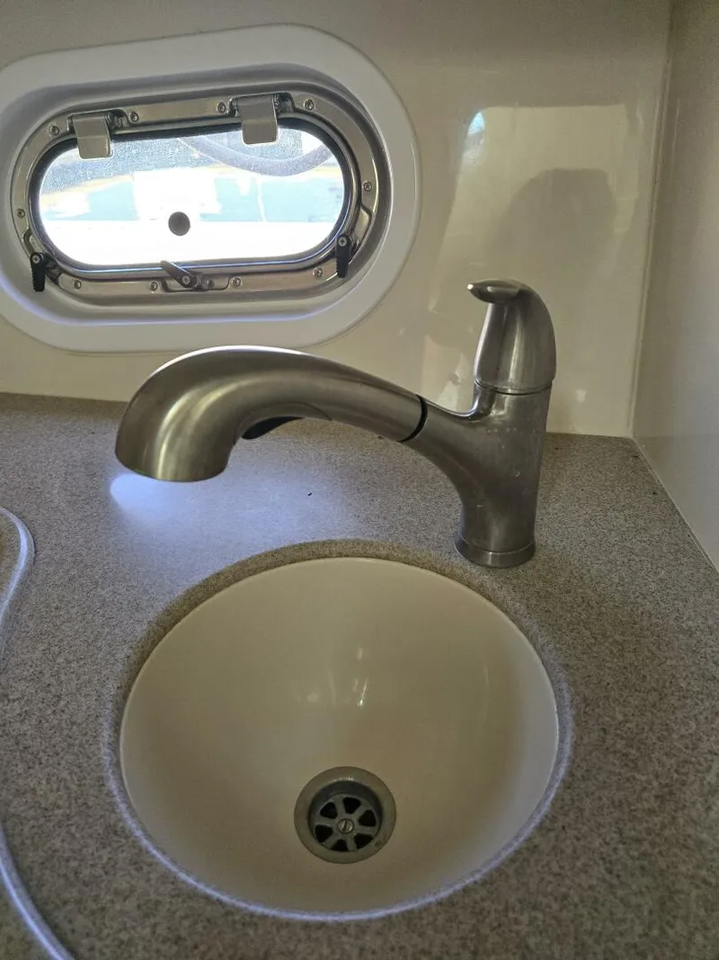 Slide: The Image of 2004 Four Winns 328 Vista - 4441131