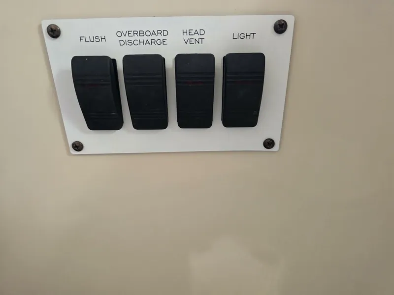 Slide: The Image of 2004 Four Winns 328 Vista - 4441133