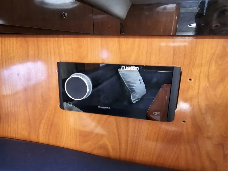 Slide: The Image of 2004 Four Winns 328 Vista - 4441135