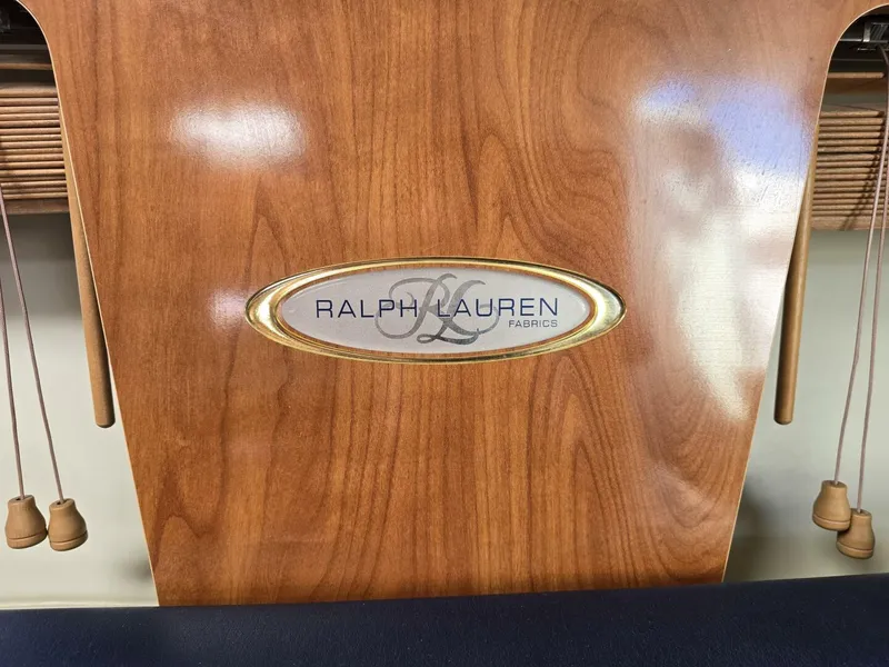 Slide: The Image of 2004 Four Winns 328 Vista - 4441136