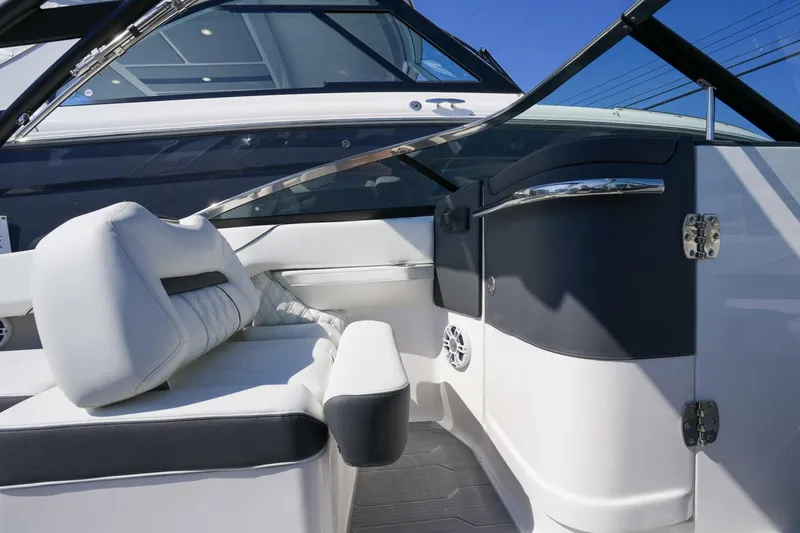 Slide: The Image of Regal LX4 2025 - 4441076