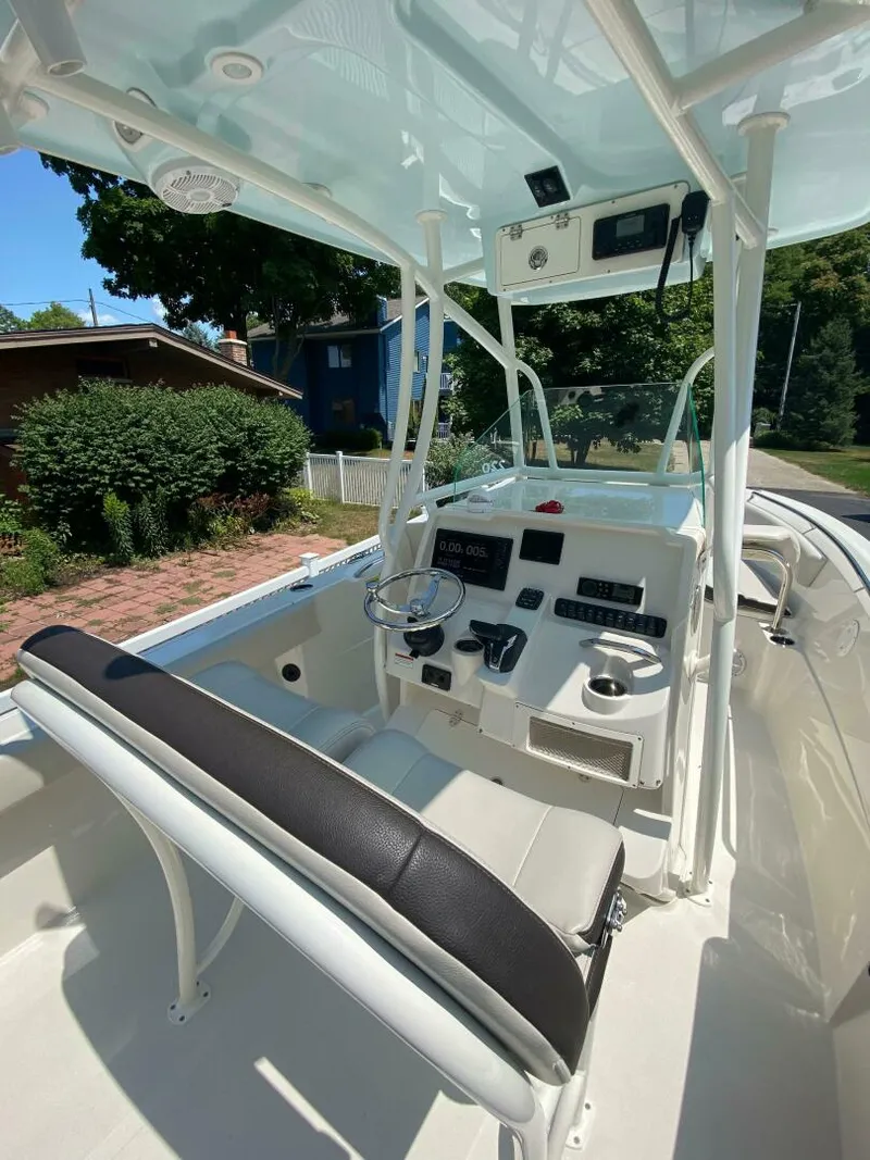 Slide: The Image of Sailfish 220 Center Console 2022 - 4442285