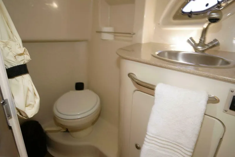 Slide: The Image of Sea Ray 310 Sundancer 2007 - 4444602