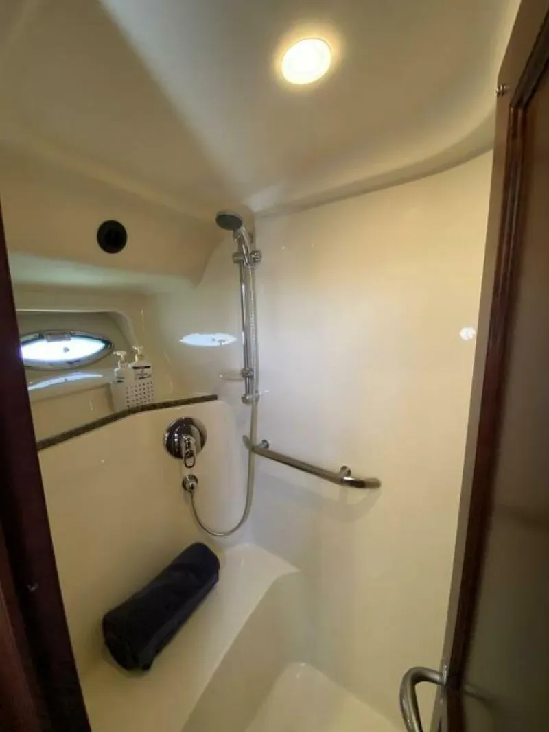 Slide: The Image of Sea Ray 58 Sedan Bridge 2006 - 4445945