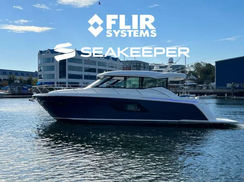 The Image of Tiara 49 Coupe 2021 - 5840060