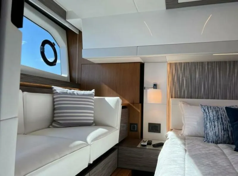 Slide: The Image of Tiara 49 Coupe 2021 - 4445998