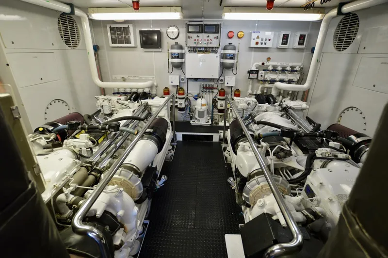 Slide: The Image of 2001 DESTINY 98 ENGINE ROOM 2001 DESTINY 98 ENGINE ROOM - 4446904