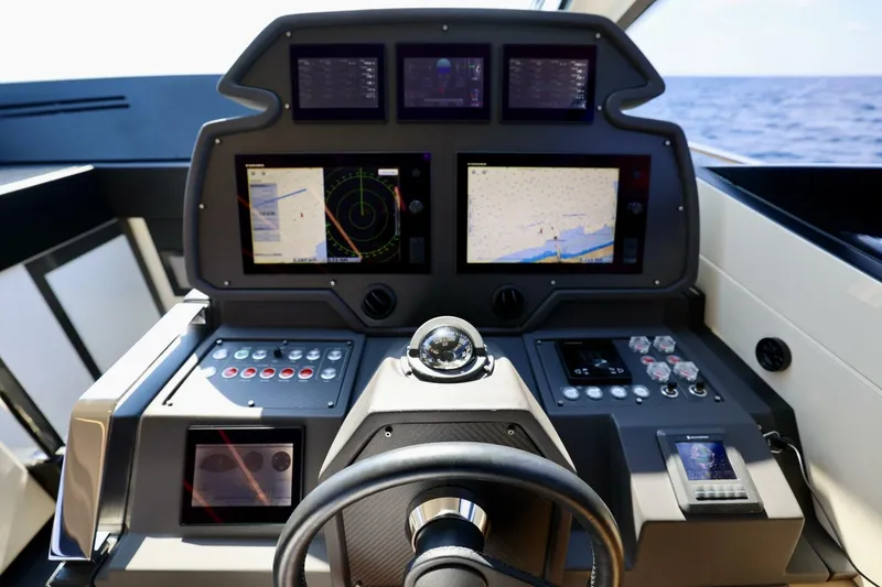 Slide: The Image of 2017 PERSHING 70 HELM 2017 PERSHING 70 HELM - 4447512