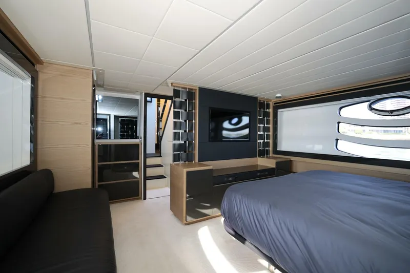 Slide: The Image of 2017 PERSHING 70 MASTER CABIN 2 2017 PERSHING 70 MASTER CABIN 2 - 4447515