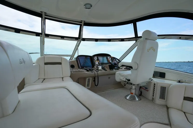 Slide: The Image of Sea Ray 52 Sundancer 2006 - 4448424