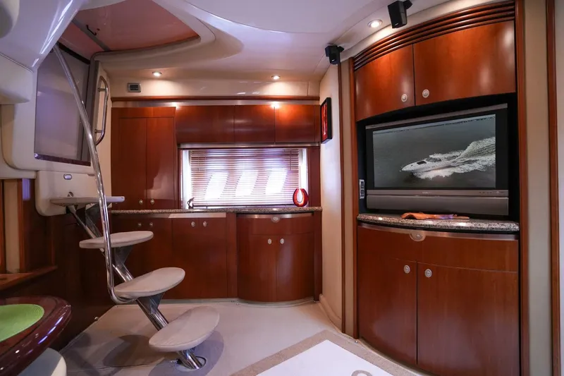 Slide: The Image of Sea Ray 52 Sundancer 2006 - 4448395