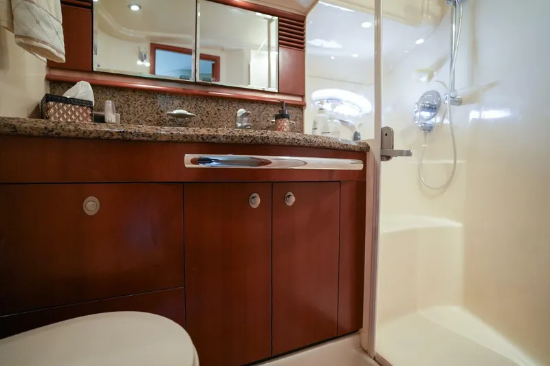 Slide: The Image of Sea Ray 52 Sundancer 2006 - 4448407