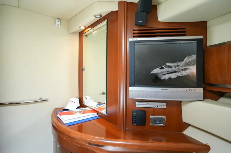 Slide: The Image of Sea Ray 52 Sundancer 2006 - 4448411