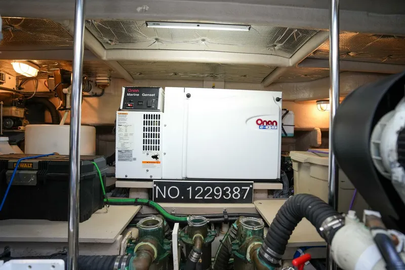 Slide: The Image of Sea Ray 52 Sundancer 2006 - 4448438