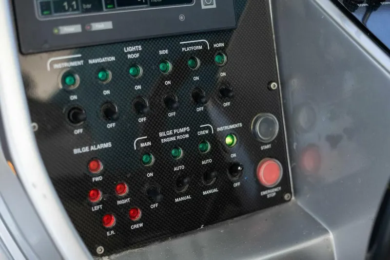 Slide: The Image of 2005 PERSHING 50 2005 PERSHING 50 - 4449696