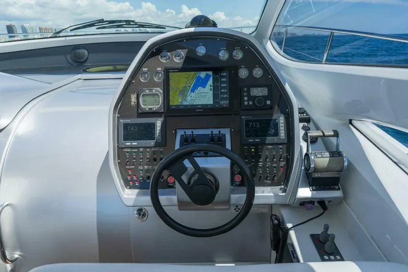 Slide: The Image of 2005 PERSHING 50 2005 PERSHING 50 - 4449700