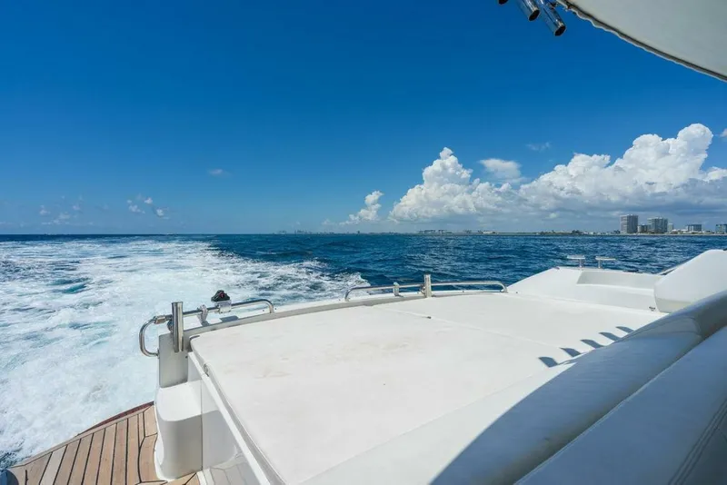 Slide: The Image of 2005 PERSHING 50 2005 PERSHING 50 - 4449714