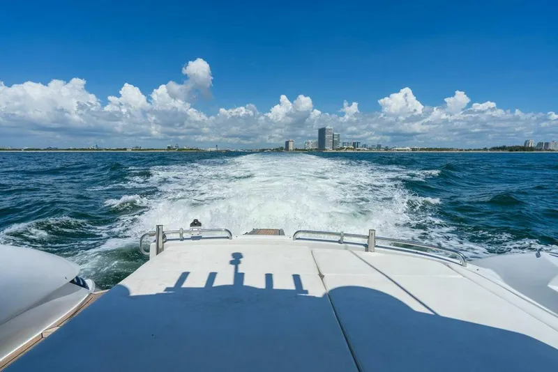 Slide: The Image of 2005 PERSHING 50 2005 PERSHING 50 - 4449717