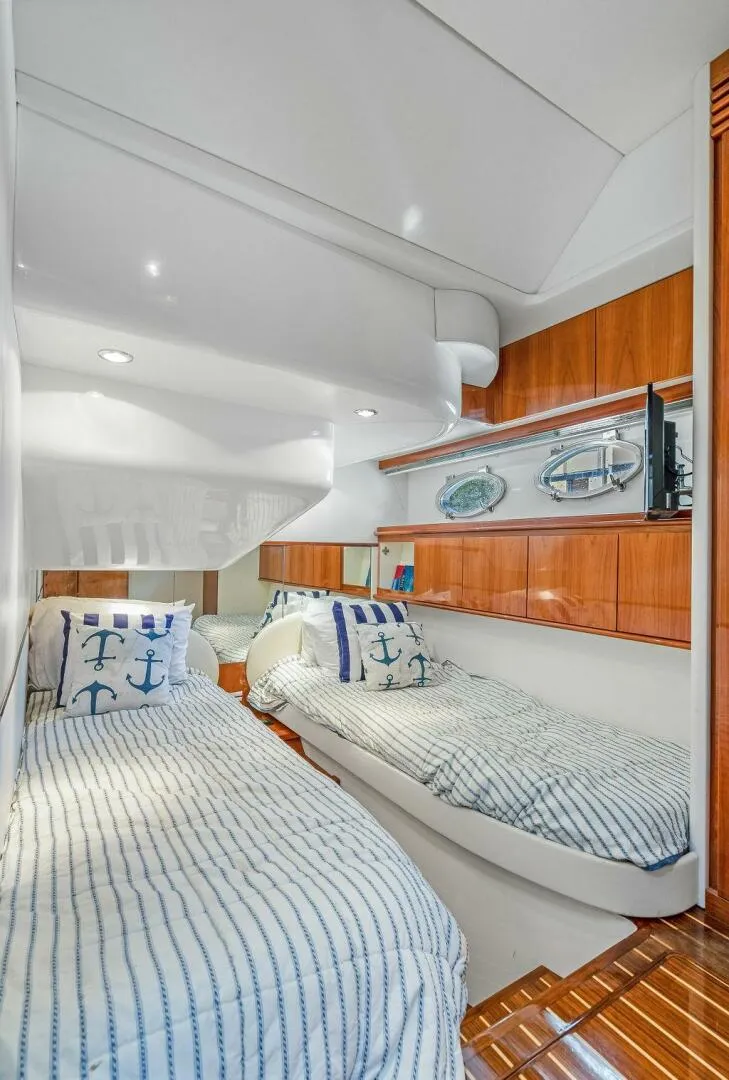 Slide: The Image of 2005 PERSHING 50 2005 PERSHING 50 - 4449729