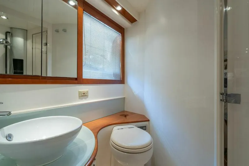 Slide: The Image of 2005 PERSHING 50 2005 PERSHING 50 - 4449737