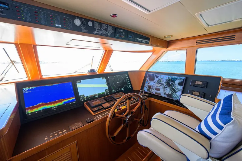 Slide: The Image of Marlow 97 Explorer 2011 - 4453190