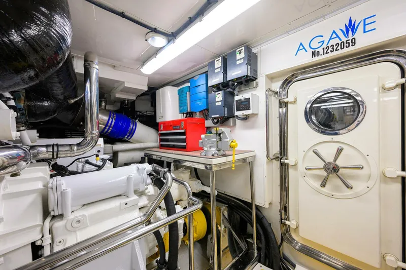 Slide: The Image of Marlow 97 Explorer 2011 - 4453501