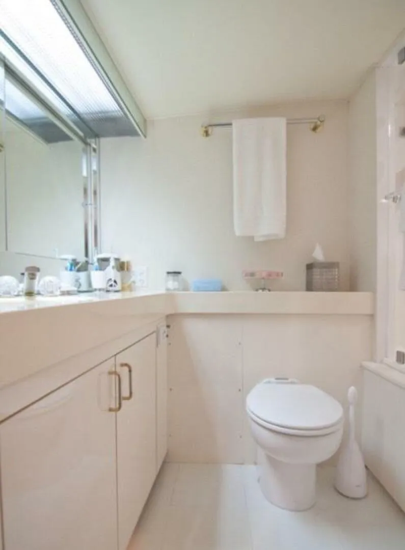 Slide: The Image of Hatteras 70 Cockpit Motor Yacht 1994 - 4452549