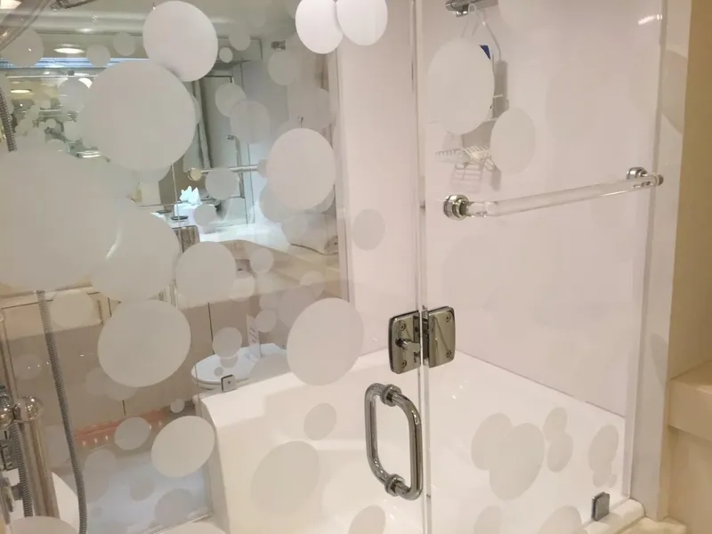 Slide: The Image of Hatteras 70 Cockpit Motor Yacht 1994 - 4452553