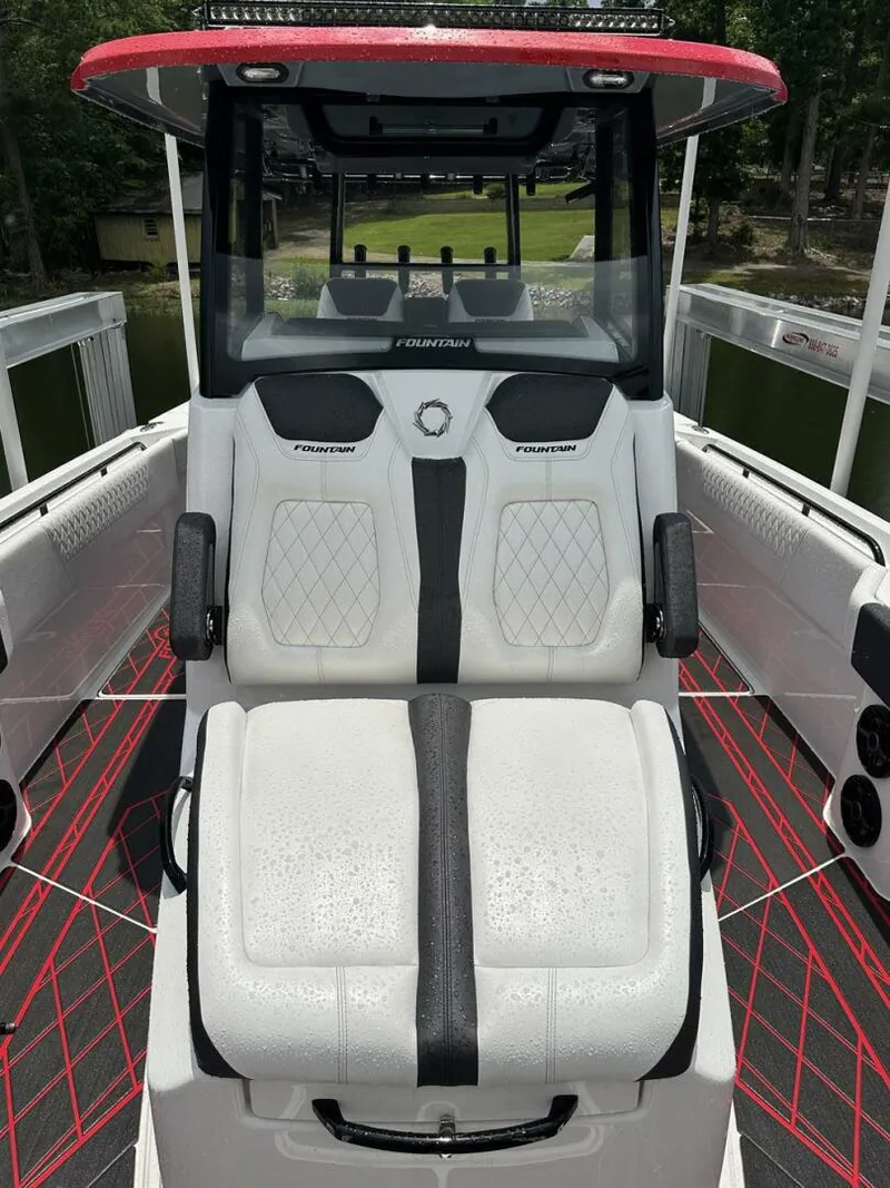 Slide: The Image of Fountain 32 NX 2024 - 4452985