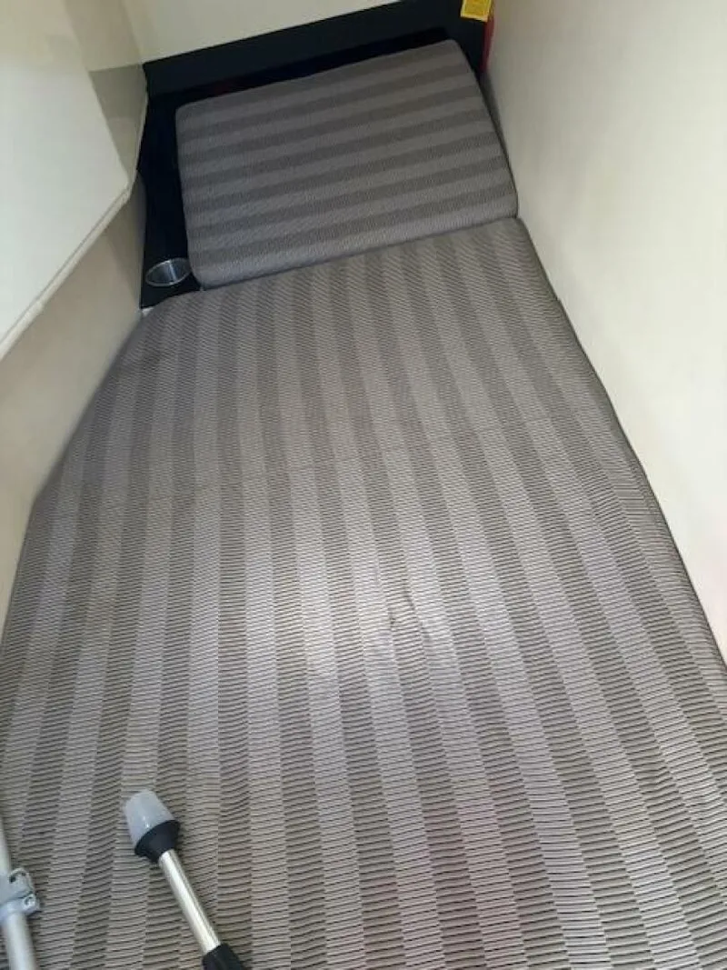 Slide: The Image of Monterey 328 SS 2011 - 4455821