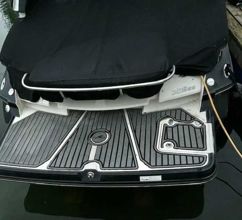 Slide: The Image of Monterey 328 SS 2011 - 4455758