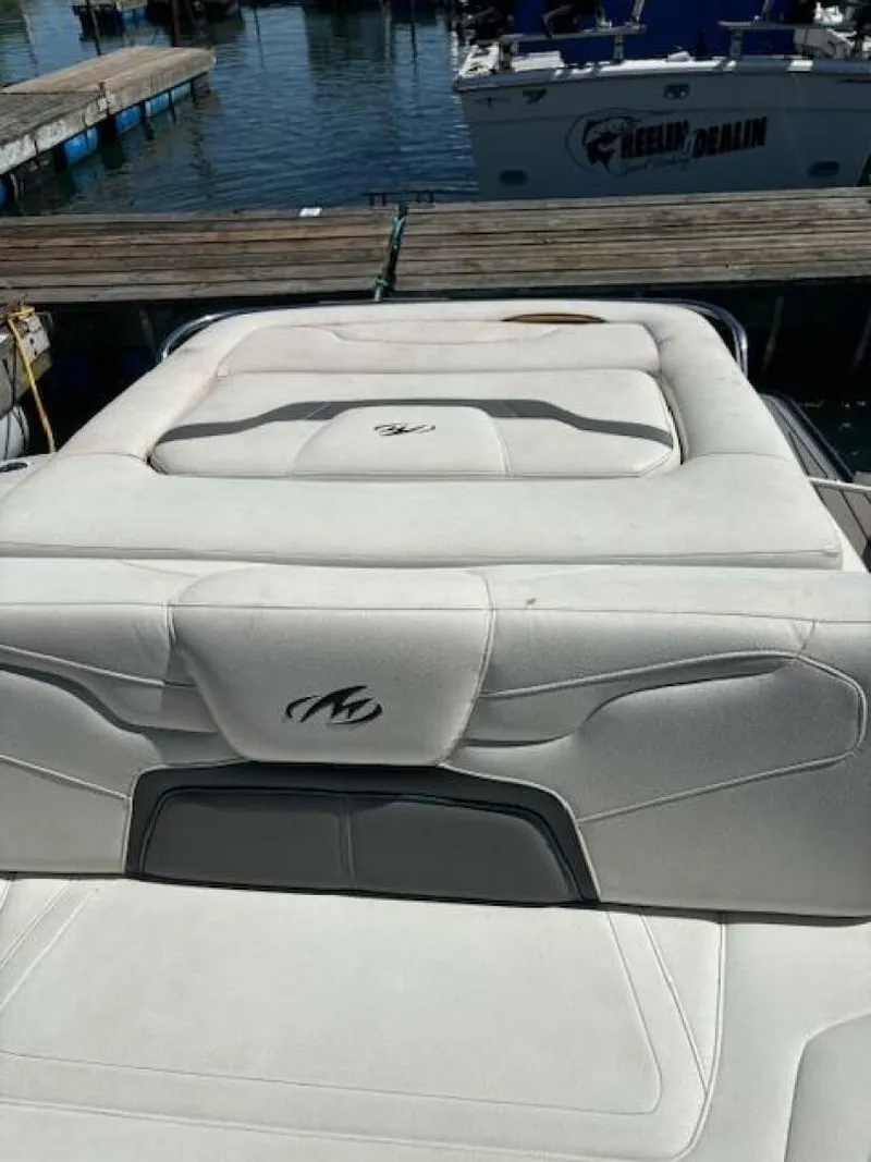 Slide: The Image of Monterey 328 SS 2011 - 4455769