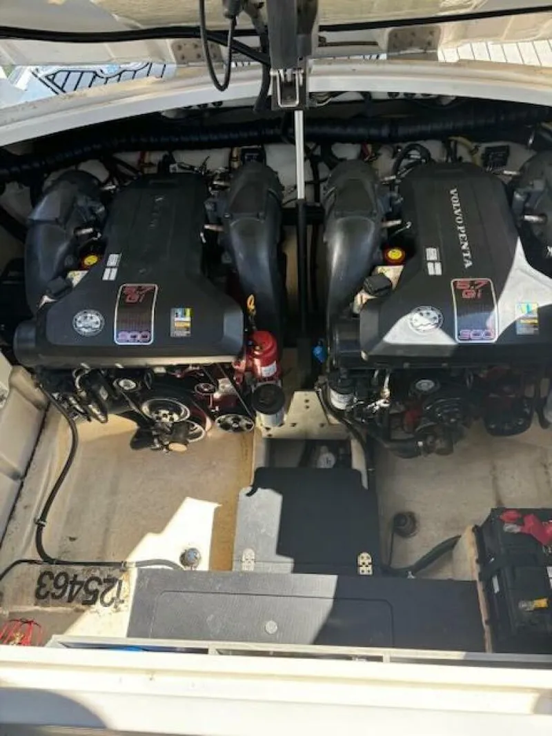 Slide: The Image of Monterey 328 SS 2011 - 4455771