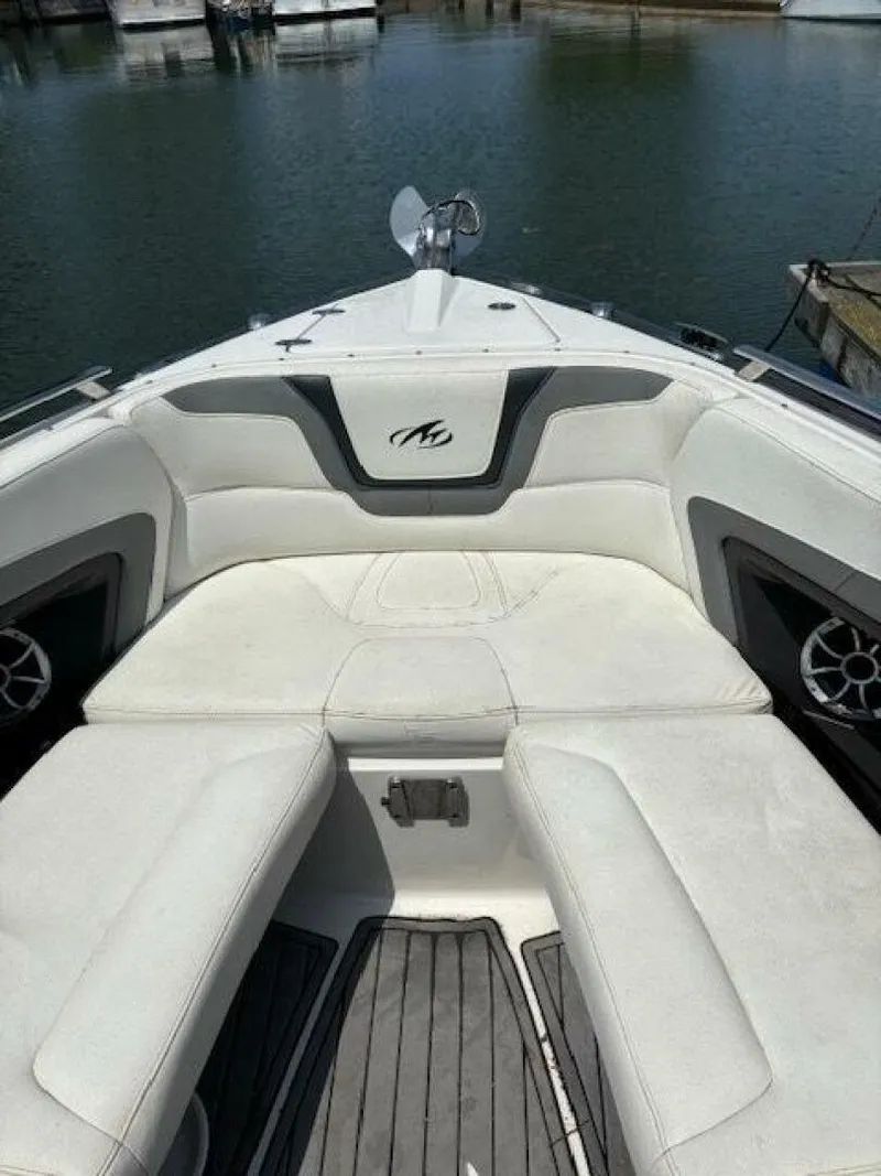 Slide: The Image of Monterey 328 SS 2011 - 4455816