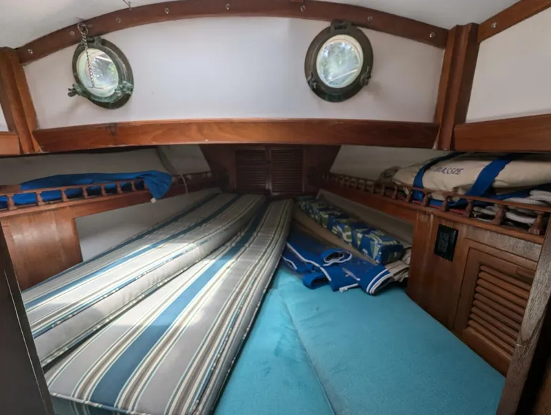 Slide: The Image of Tayana 37 1980 - 4456083