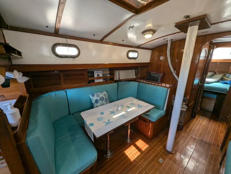 Slide: The Image of Tayana 37 1980 - 4456088