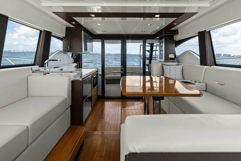 Slide: The Image of Salon - 4457941