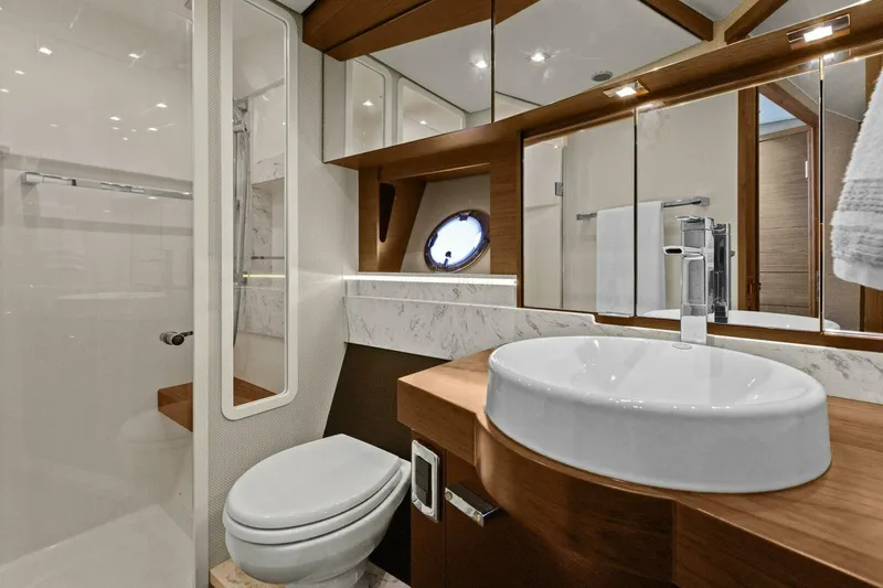 Slide: The Image of Master Stateroom Head - 4457956