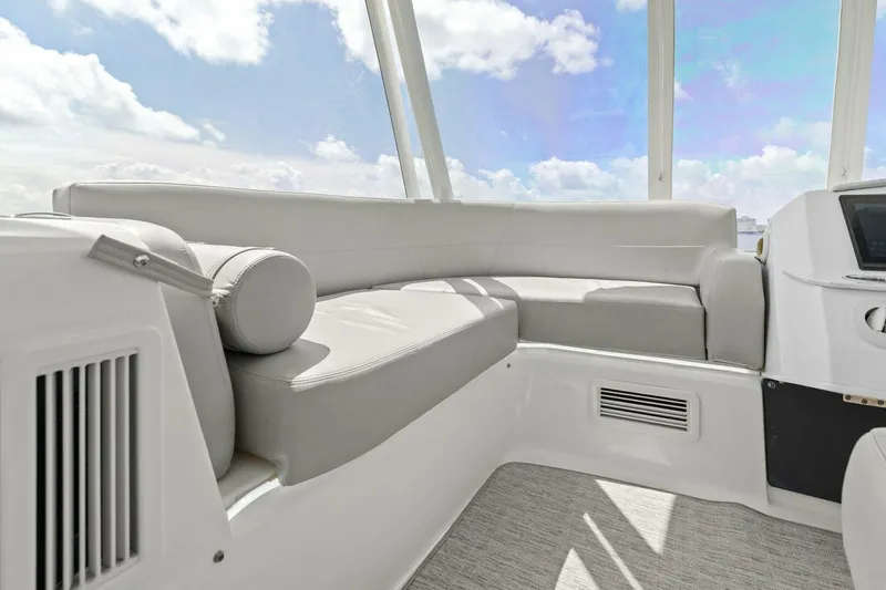 Slide: The Image of Flybridge Seating - 4458068