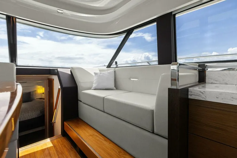 Slide: The Image of Salon - 4457938