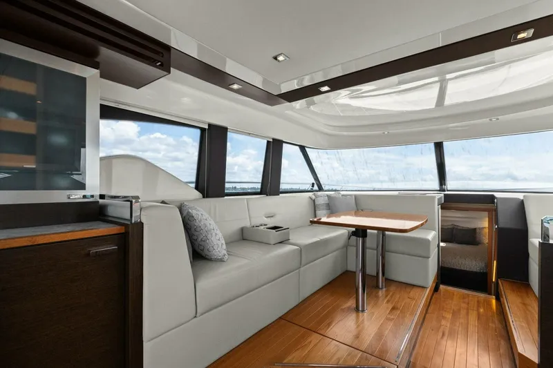 Slide: The Image of Salon - 4457936